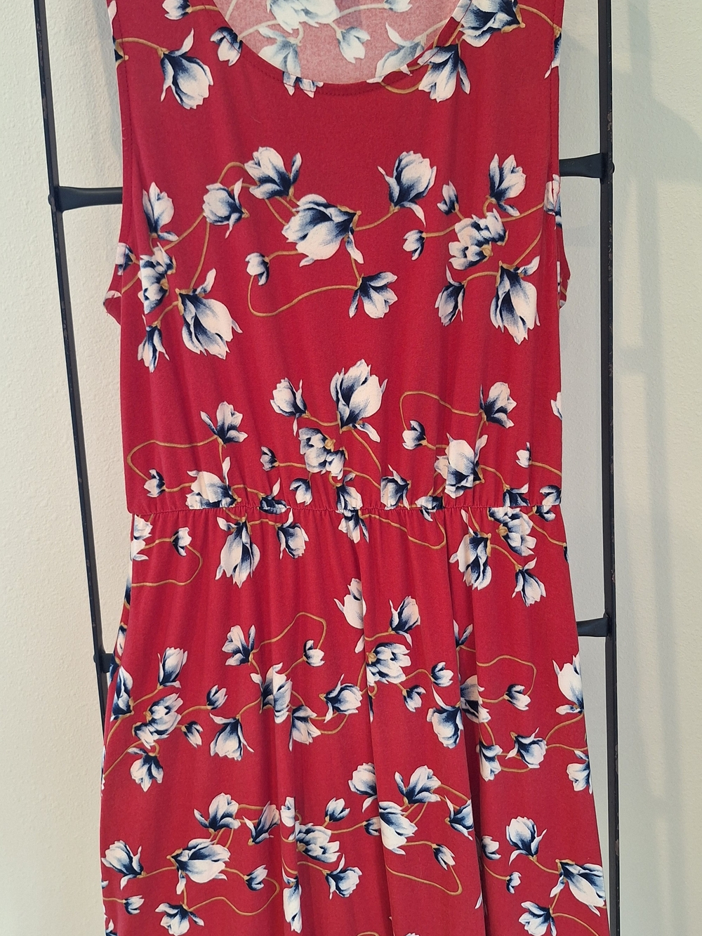 French Grey Red Floral Scoop-Neck Sleeveless Mini Dress